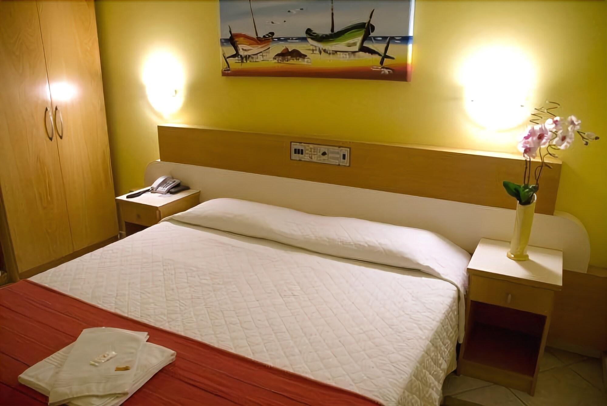 Hotel Italia Balneário Camboriú Екстериор снимка